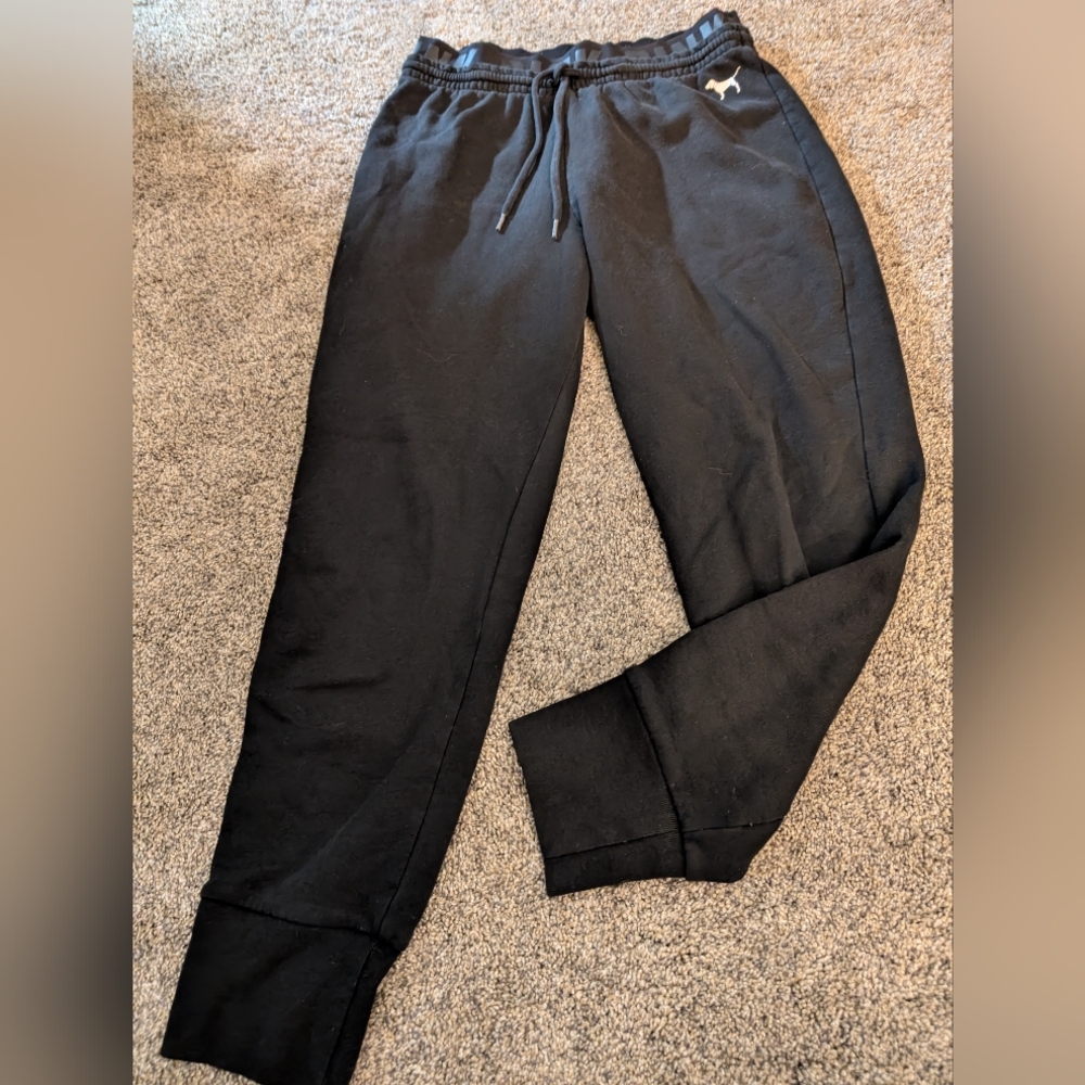PINK Victoria's Secret Ladies Black Joggers Size Medium 🌼